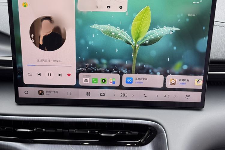 Used Geely Galaxy E5 2024 530km Long-Range Version Audio And AC Panel