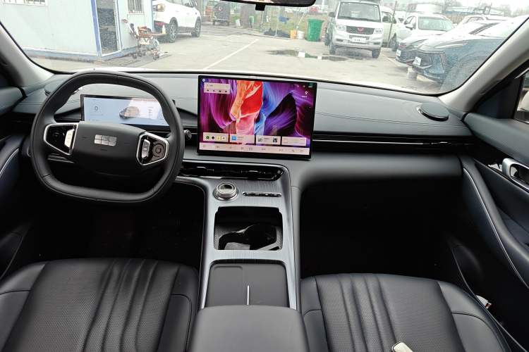 Used Geely Galaxy E5 2024 440km Launch Edition Center Console