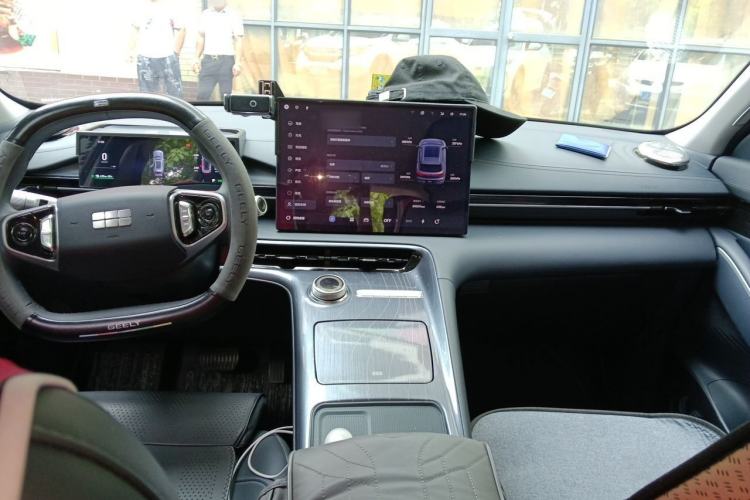 Used Geely Galaxy E5 2024 440km Launch Edition Center Console