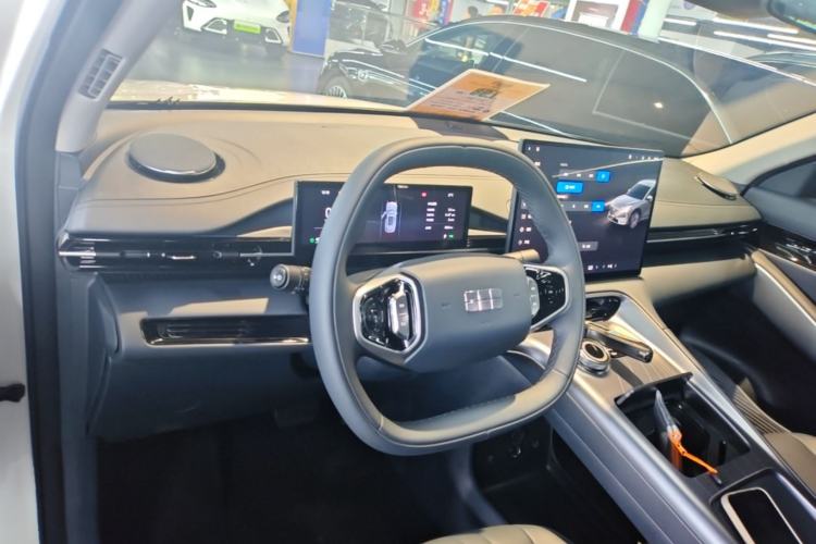 Used Geely Galaxy E5 2024 440km Launch Edition Center Console