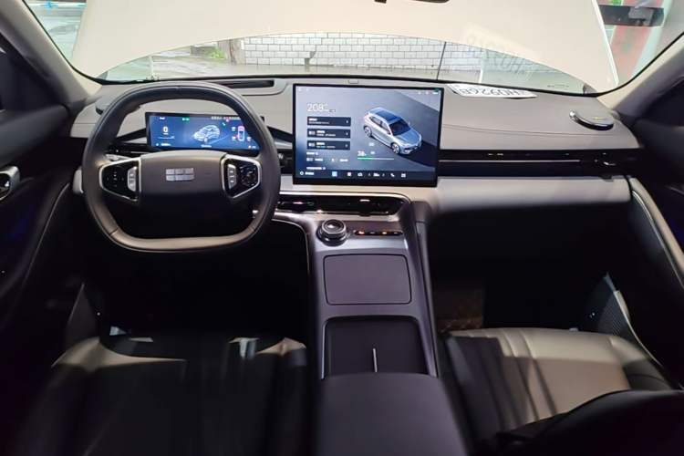 Used Geely Galaxy E5 2024 530 km Exploration+ Version Center Console