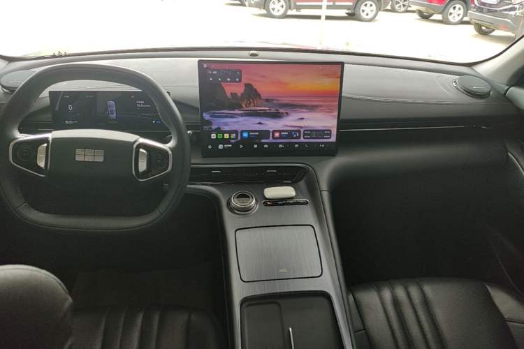 Used Geely Galaxy E5 2024 440km Exploration Version Center Console