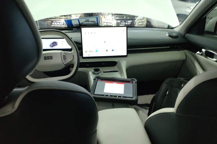 Used Geely Galaxy E5 2024 530 km Exploration+ Version Center Console