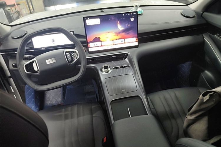 Used Geely Galaxy E5 2024 530km Long-Range Version Center Console