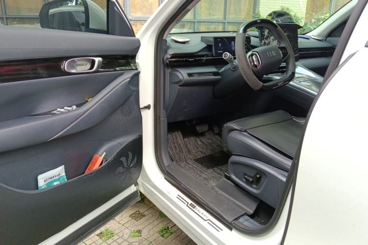 Used Geely Galaxy E5 2024 440km Launch Edition Driver Seat