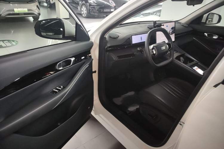 Used Geely Galaxy E5 2024 530km Long-Range Version Driver Seat