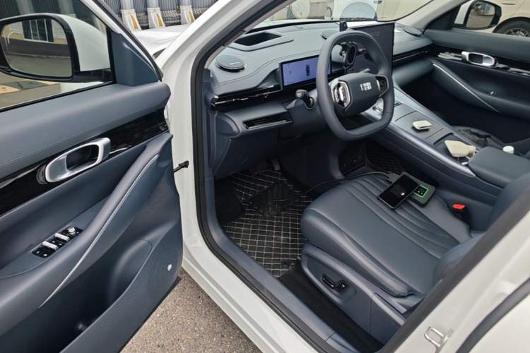 Used Geely Galaxy E5 2024 530 km Exploration+ Version Driver Seat