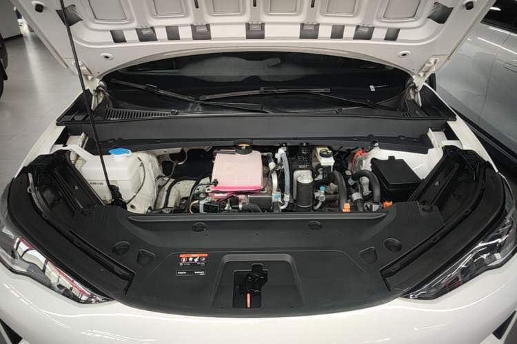 Used Geely Galaxy E5 2024 530km Long-Range Version Engine Bay