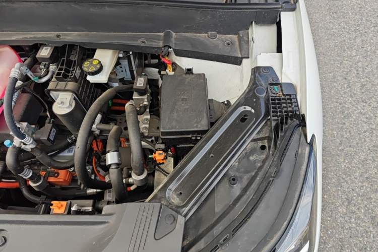 Used Geely Galaxy E5 2024 440km Exploration Version Engine Bay Left