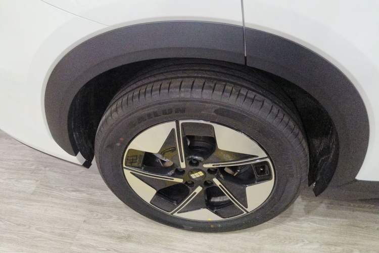 Used Geely Galaxy E5 2024 Model 530km Business Edition Exterior 5