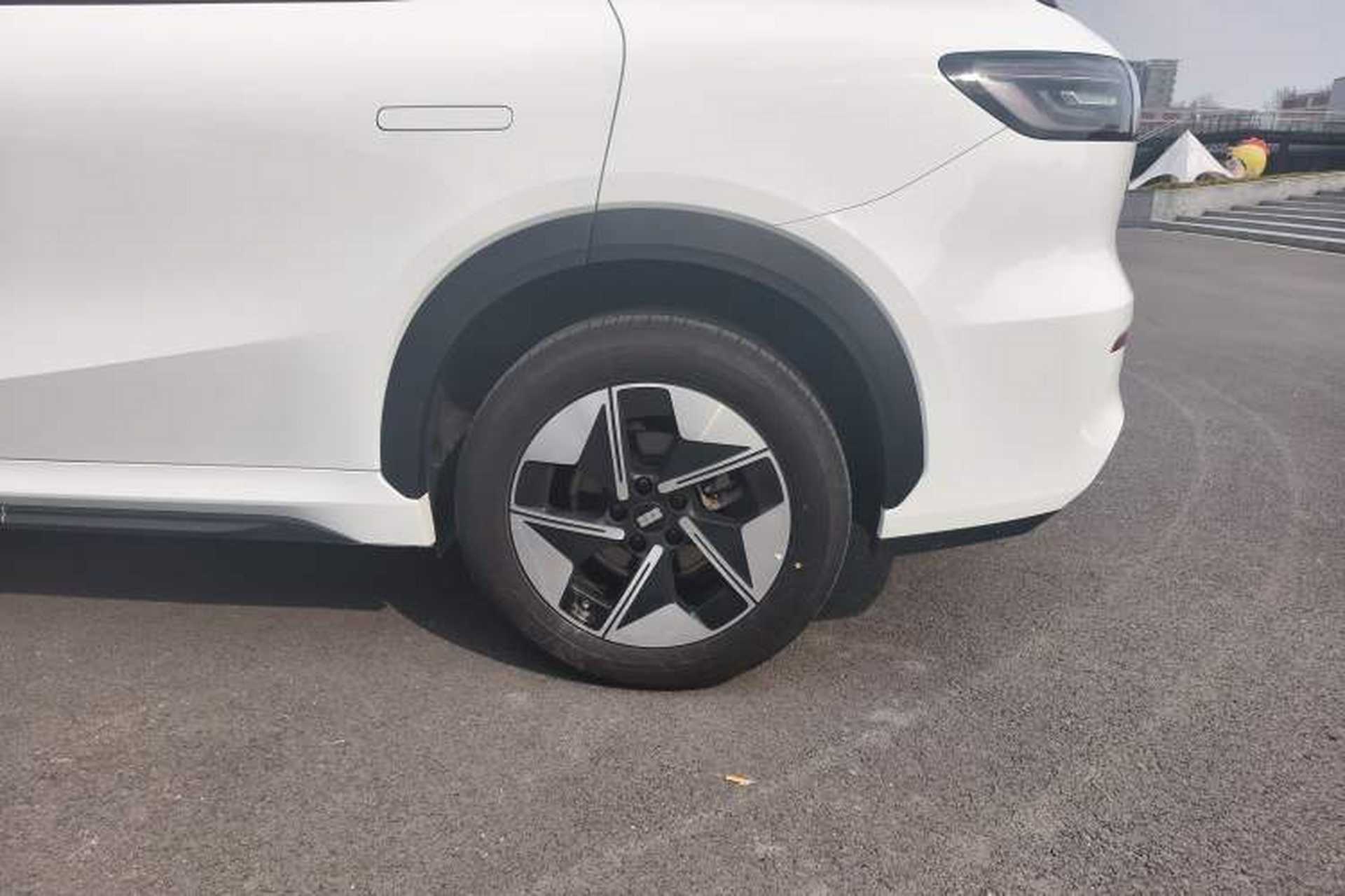 Used Geely Galaxy E5 2024 440km Launch Edition Exterior 6