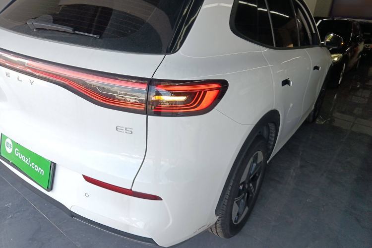 Used Geely Galaxy E5 2024 440km Exploration Version Exterior 6