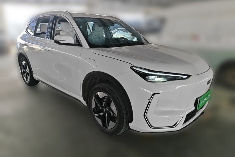 Used Geely Galaxy E5 2024 530 km Exploration+ Version Front Right 45 Deg
