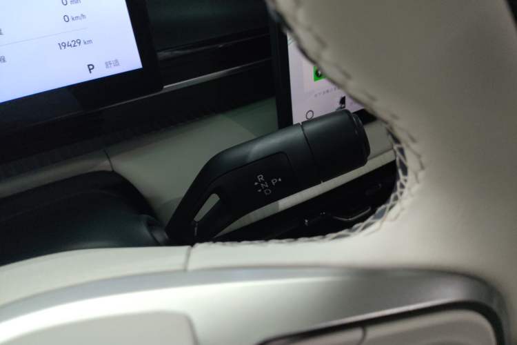 Used Geely Galaxy E5 2024 530 km Exploration+ Version Gear Lever
