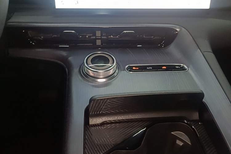Used Geely Galaxy E5 2024 440km Launch Edition Gear Lever
