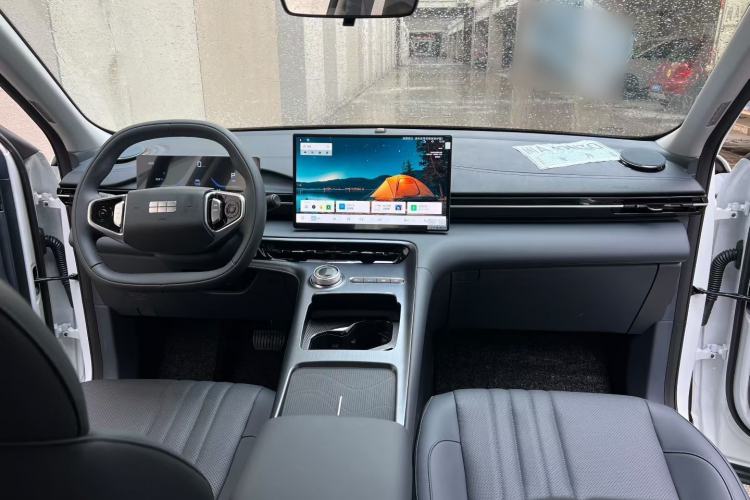 Used Geely Galaxy E5 2024 Model 530km Business Edition Interior 1
