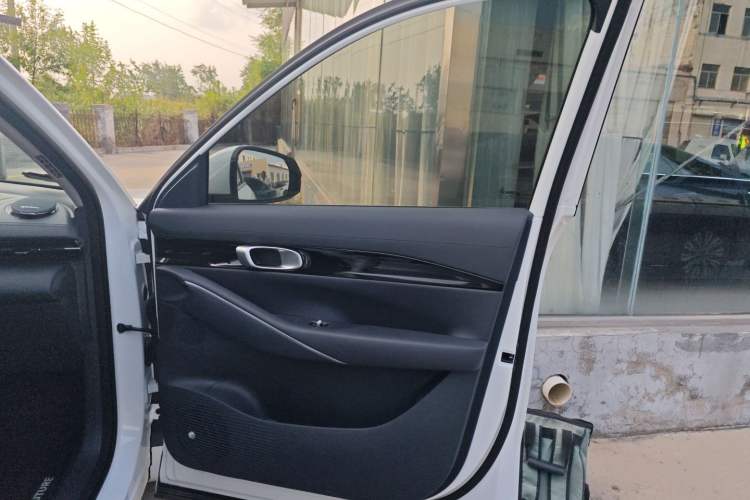 Used Geely Galaxy E5 2024 530 km Exploration+ Version Interior 5