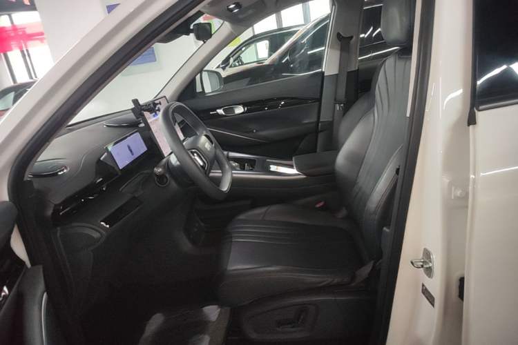 Used Geely Galaxy E5 2024 530km Long-Range Version Left Front Seat
