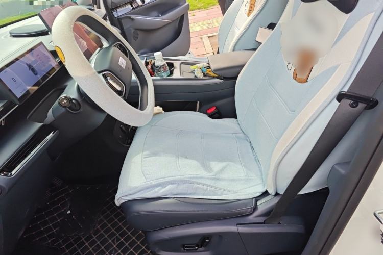 Used Geely Galaxy E5 2024 440km Exploration Version Left Front Seat