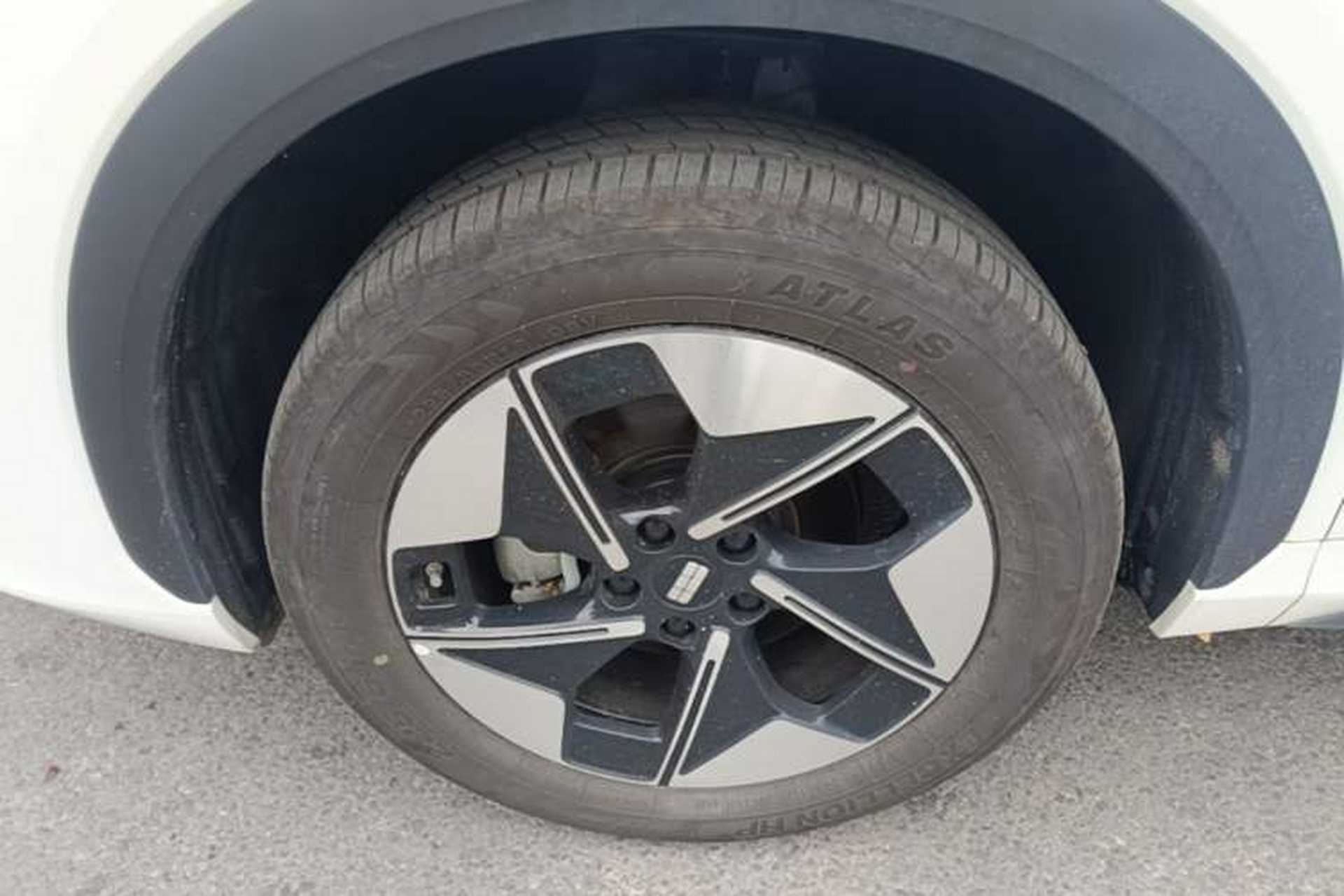 Used Geely Galaxy E5 2024 440km Exploration Version Left Front Wheel Hub