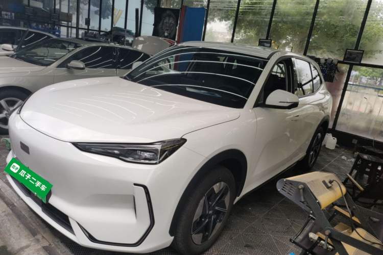 Used Geely Galaxy E5 2024 530km Long-Range Version Left Side