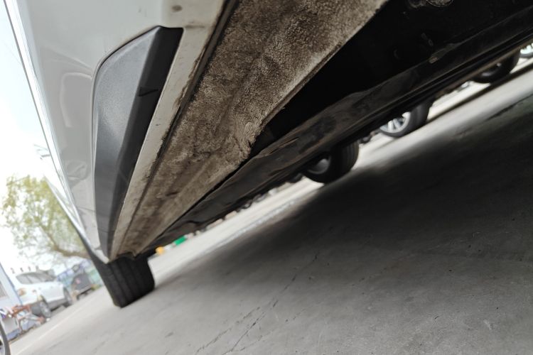 Used Geely Galaxy E5 2024 440km Launch Edition Left Side Sill