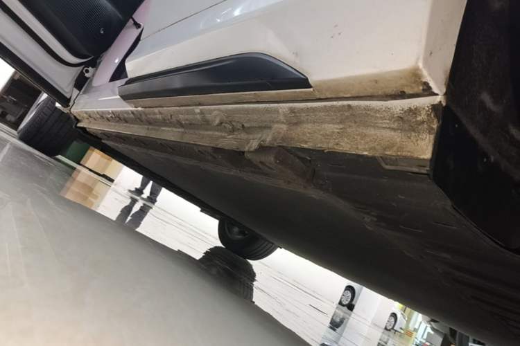 Used Geely Galaxy E5 2024 530 km Exploration+ Version Left Side Sill