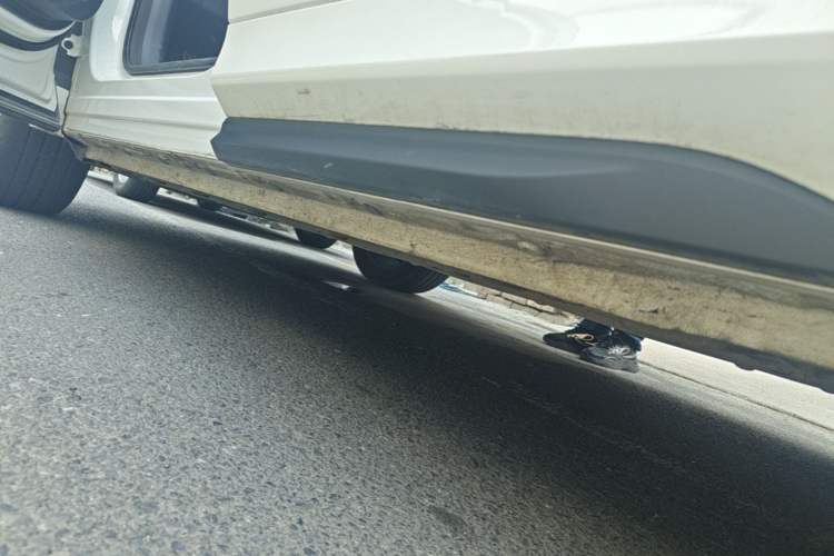 Used Geely Galaxy E5 2024 440km Launch Edition Left Side Sill