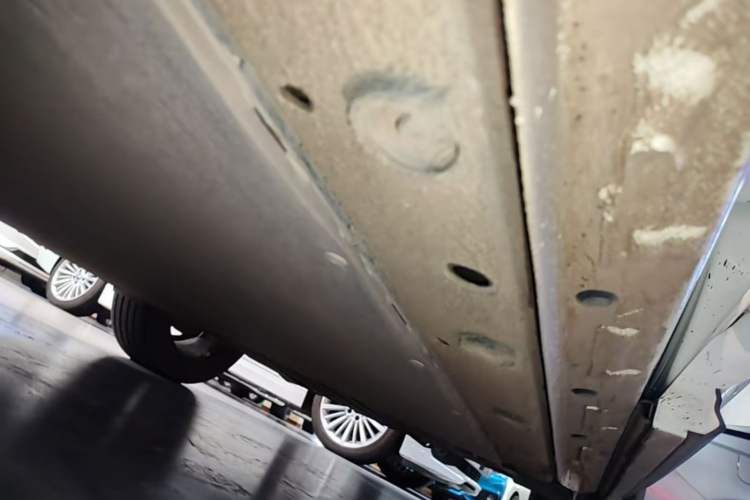 Used Geely Galaxy E5 2024 530 km Exploration+ Version Left Side Sill