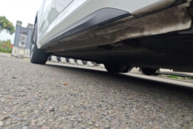Used Geely Galaxy E5 2024 530 km Exploration+ Version Left Side Sill