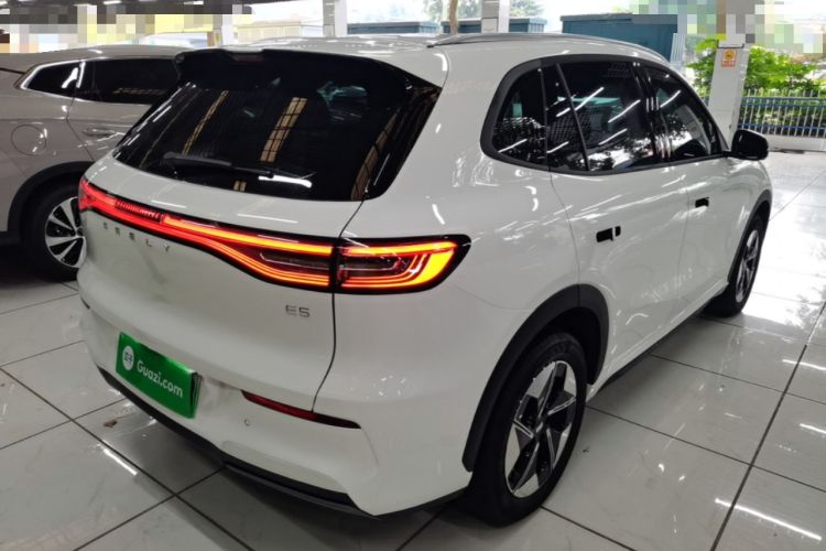 Used Geely Galaxy E5 2024 440km Launch Edition Rear Right 45 Deg