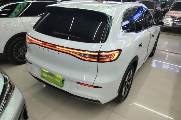 Used Geely Galaxy E5 2024 530 km Exploration+ Version Rear Right 45 Deg