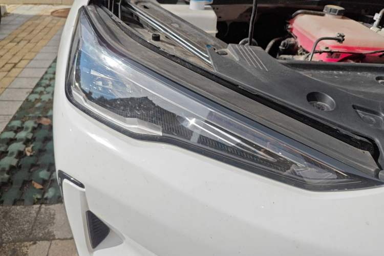 Used Geely Galaxy E5 2024 530 km Exploration+ Version Right Front Headlight