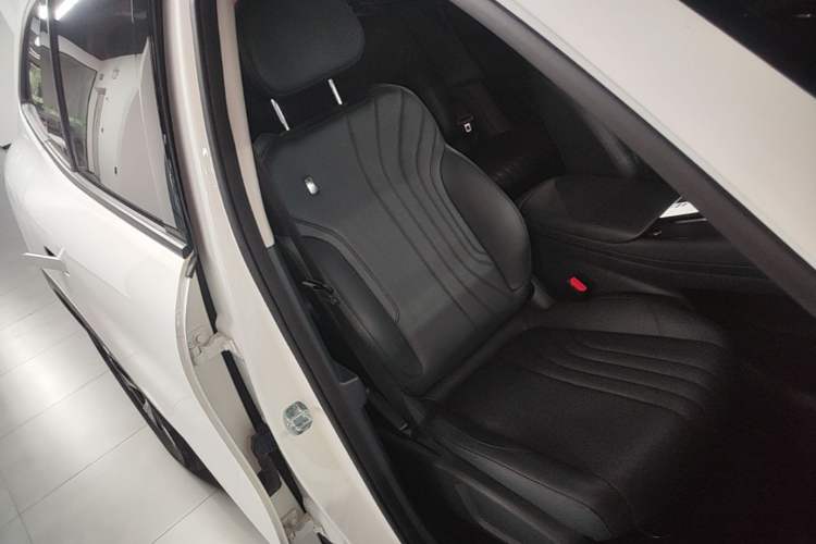 Used Geely Galaxy E5 2024 530km Long-Range Version Right Front Seat