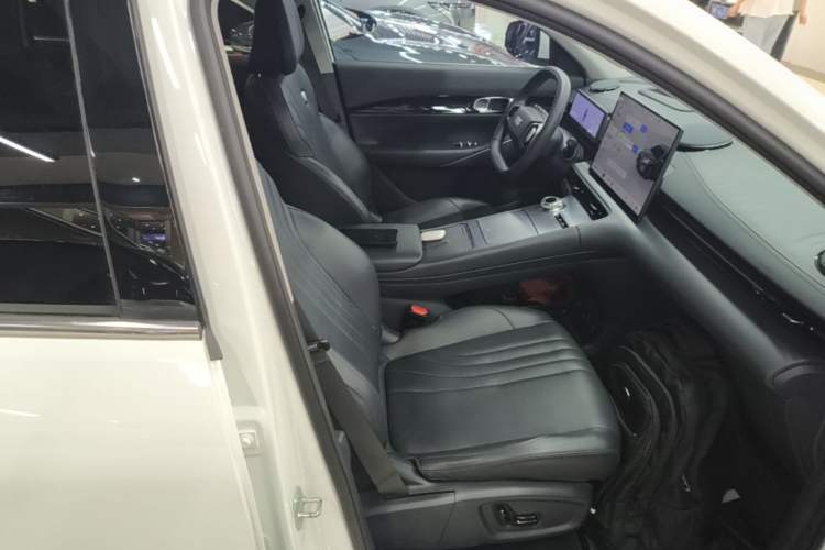Used Geely Galaxy E5 2024 530 km Exploration+ Version Right Front Seat