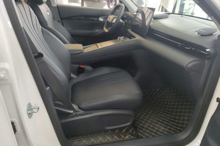Used Geely Galaxy E5 2024 530km Long-Range Version Right Front Seat