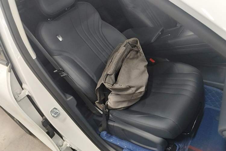 Used Geely Galaxy E5 2024 530km Long-Range Version Right Front Seat