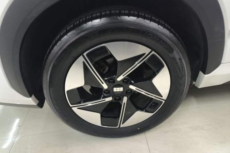 Used Geely Galaxy E5 2024 440km Exploration Version Right Rear Wheel Hub