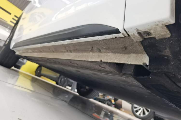 Used Geely Galaxy E5 2024 440km Launch Edition Right Side Sill