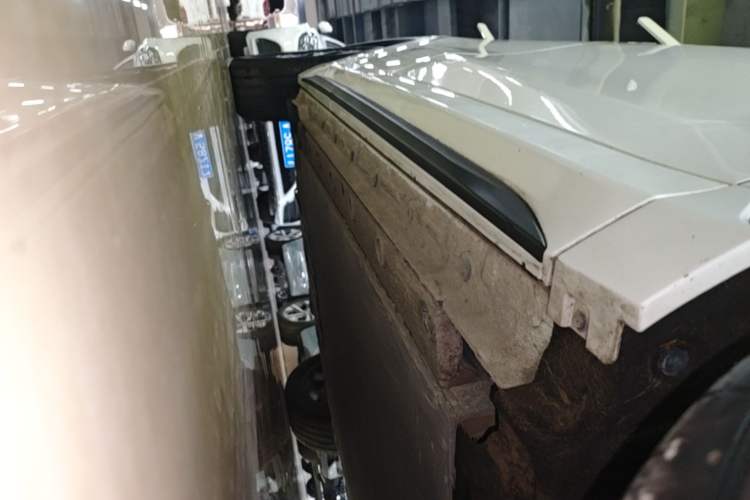 Used Geely Galaxy E5 2024 530 km Exploration+ Version Right Side Sill