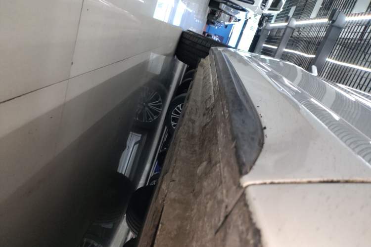 Used Geely Galaxy E5 2024 530 km Exploration+ Version Right Side Sill