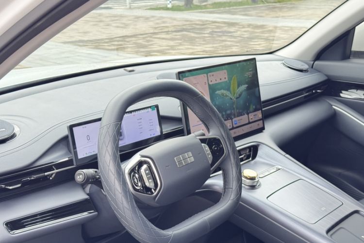 Used Geely Galaxy E5 2024 530km Long-Range Version Steering Wheel