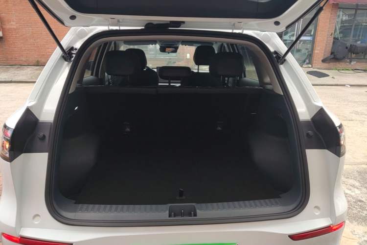 Used Geely Galaxy E5 2024 440km Launch Edition Trunk