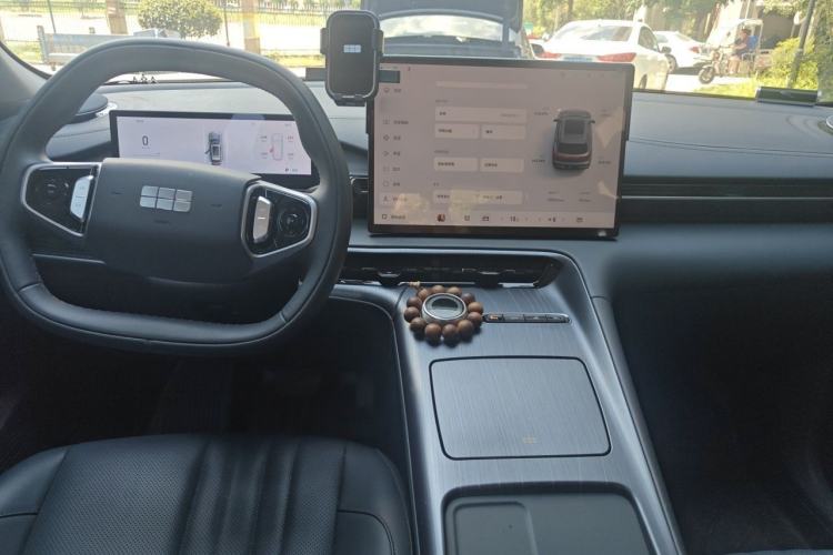 Used Geely Galaxy E5 2026 Model 610km Long-Distance Edition Center Console
