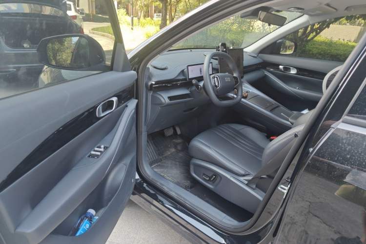 Used Geely Galaxy E5 2026 Model 610km Long-Distance Edition Driver Seat