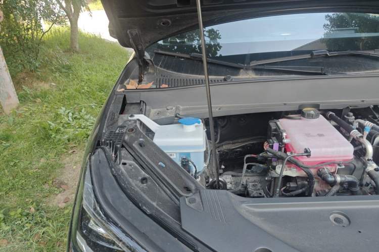 Used Geely Galaxy E5 2026 Model 610km Long-Distance Edition Engine Bay Right