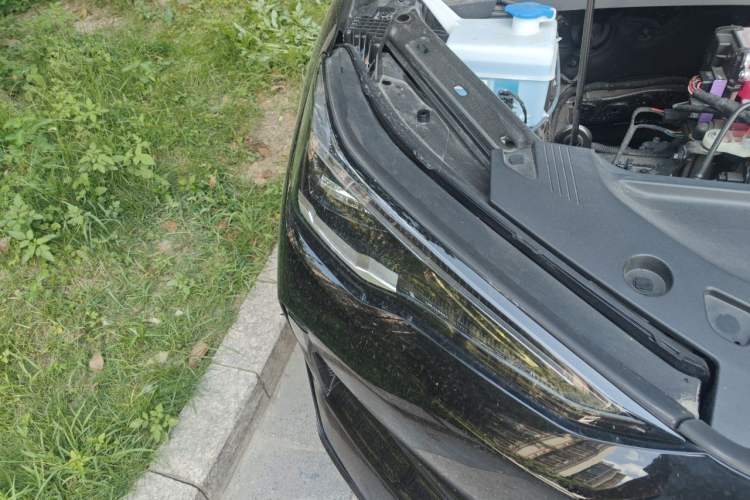Used Geely Galaxy E5 2026 Model 610km Long-Distance Edition Right Front Headlight