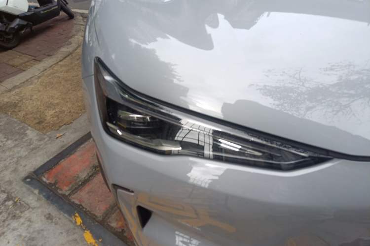 Used Geely Galaxy E5 2026 Model 610km Long-Distance Edition Right Front Headlight