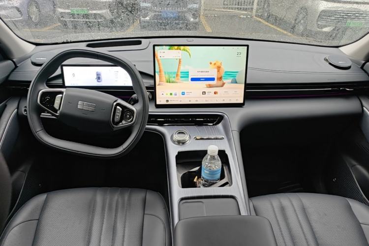 Used Geely Galaxy E5 2026 Model 610km Exploration+ Edition Center Console