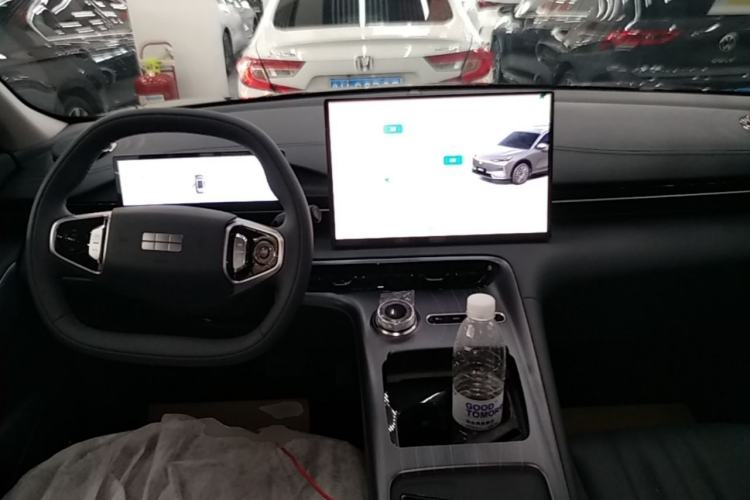 Used Geely Galaxy E5 2026 Model 530km Launch Edition Center Console